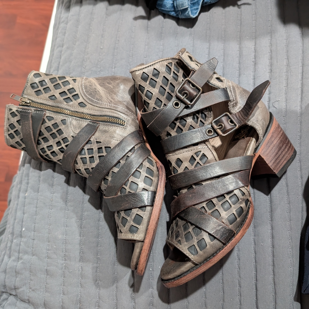 Freebird by Steven Black and Brown Ankle Boots